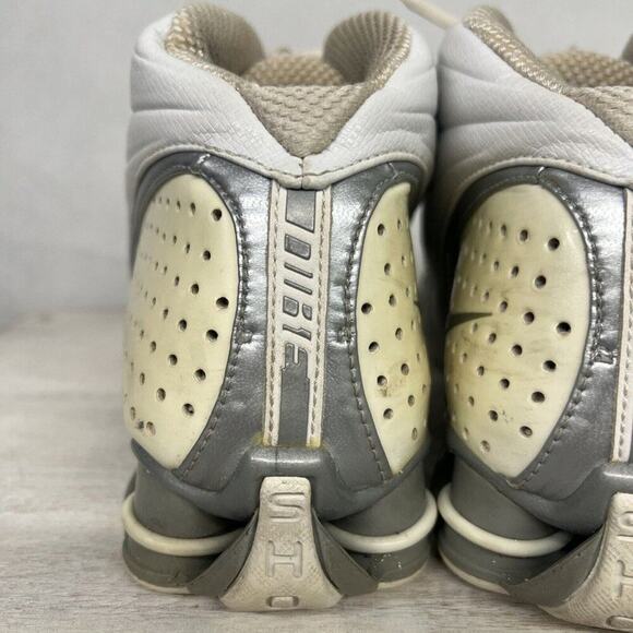 Vintage Nike Shox Revolution Womens Training Shoes Sz 9 Silver White 311233-101 - Picture 10 of 12